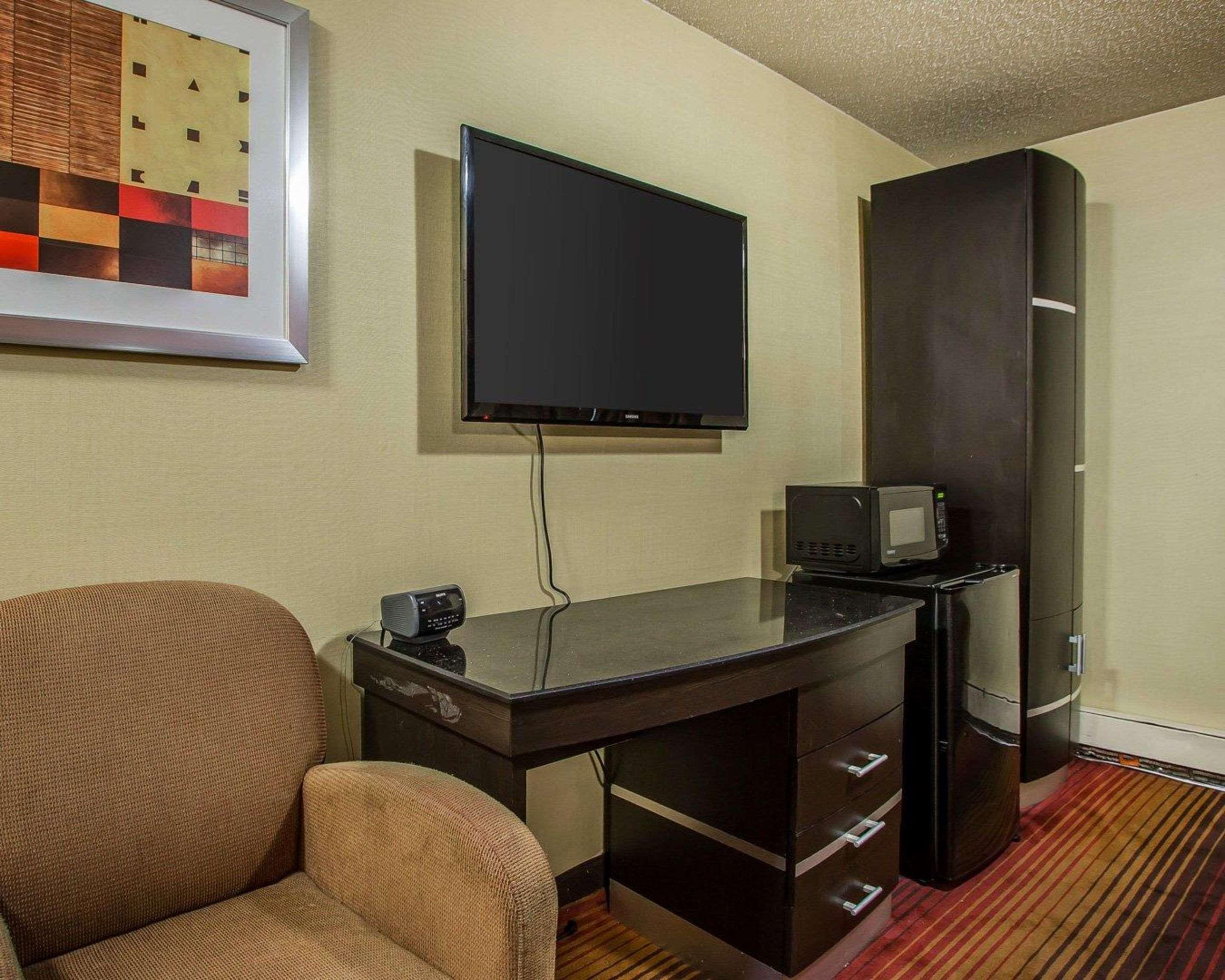 Rodeway Inn Belleville Dış mekan fotoğraf