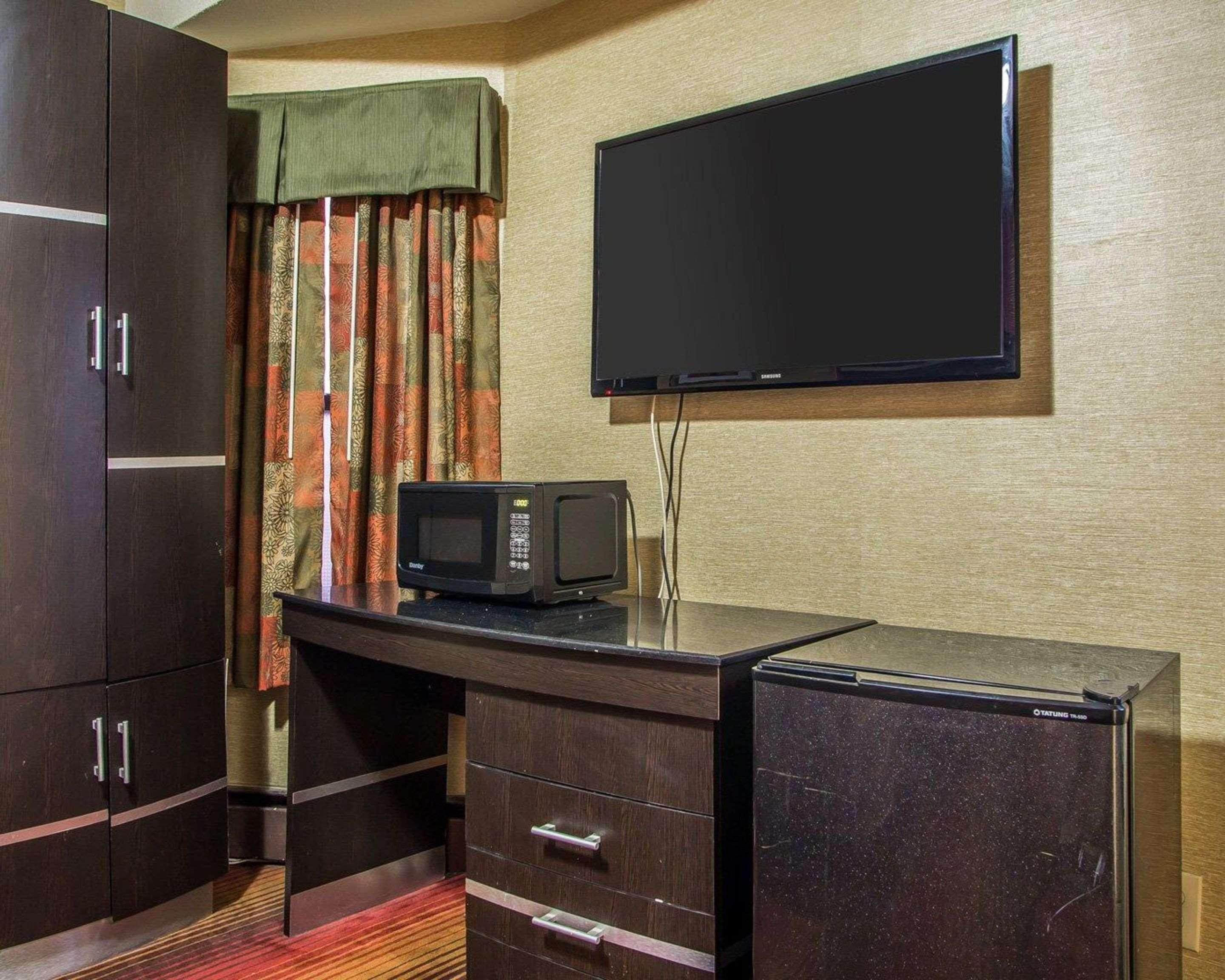 Rodeway Inn Belleville Dış mekan fotoğraf