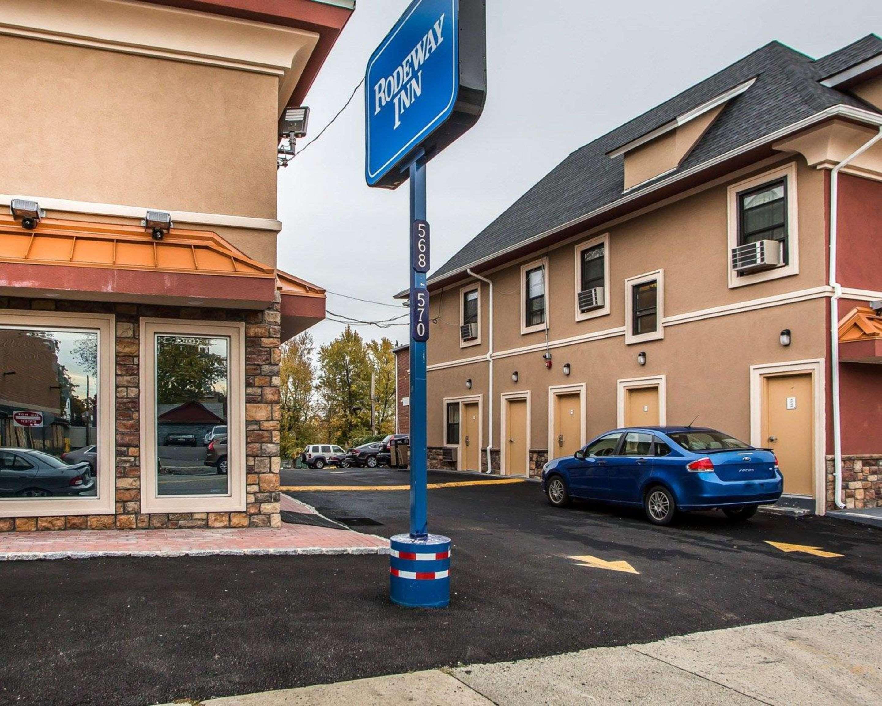 Rodeway Inn Belleville Dış mekan fotoğraf