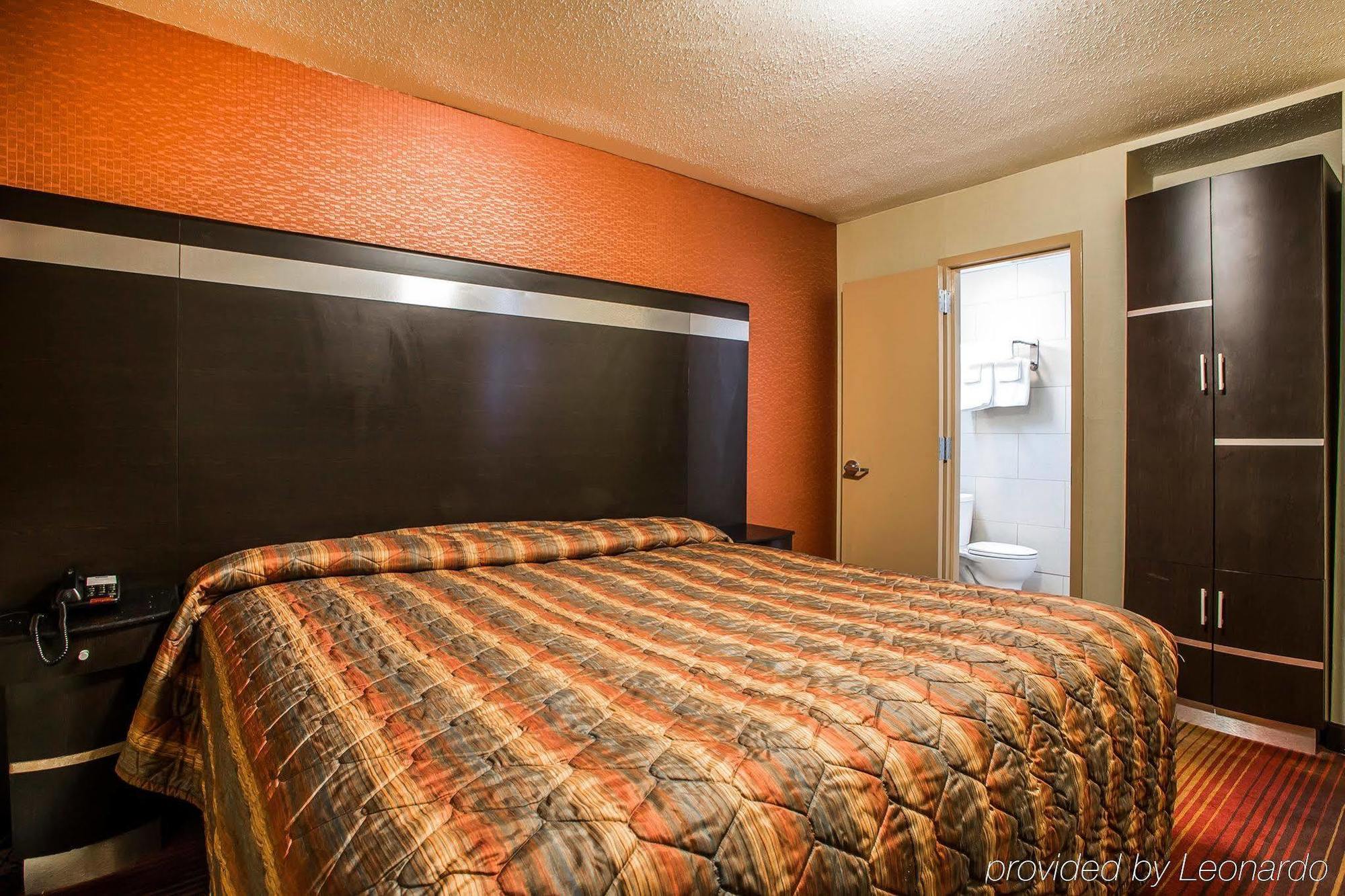 Rodeway Inn Belleville Dış mekan fotoğraf