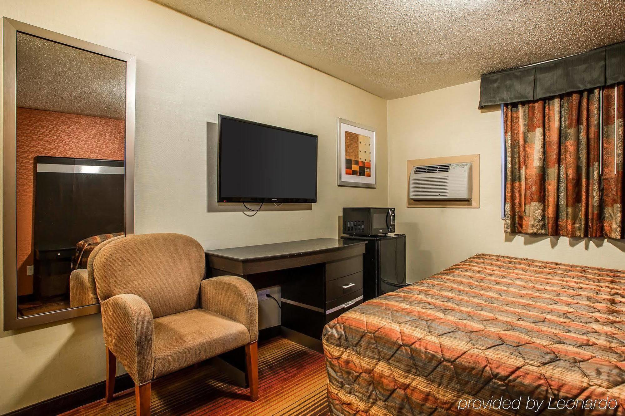 Rodeway Inn Belleville Dış mekan fotoğraf
