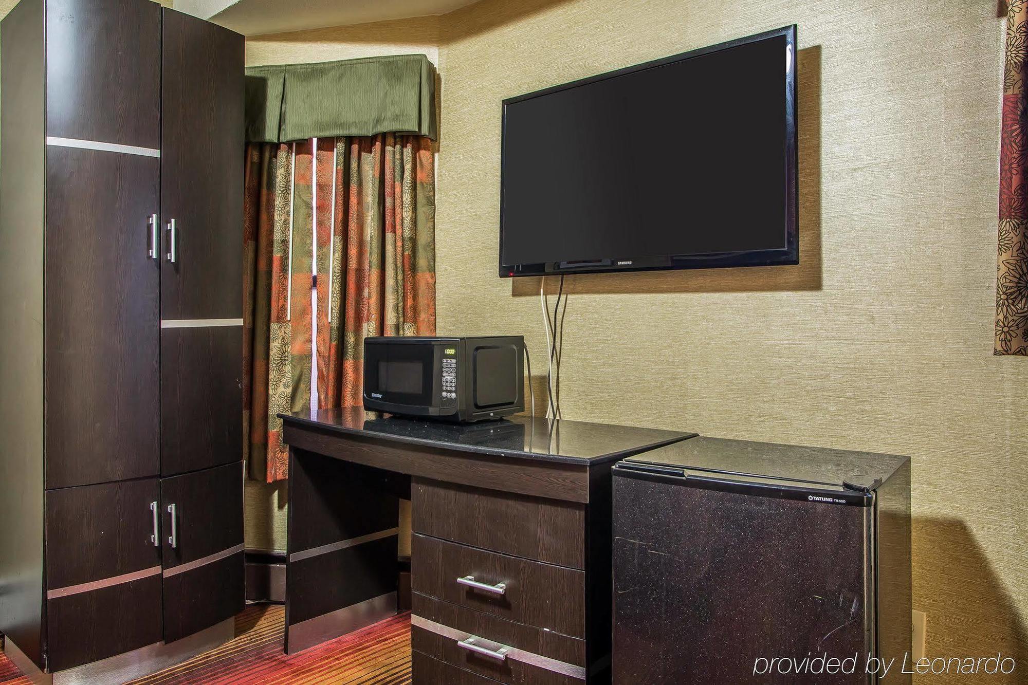 Rodeway Inn Belleville Dış mekan fotoğraf