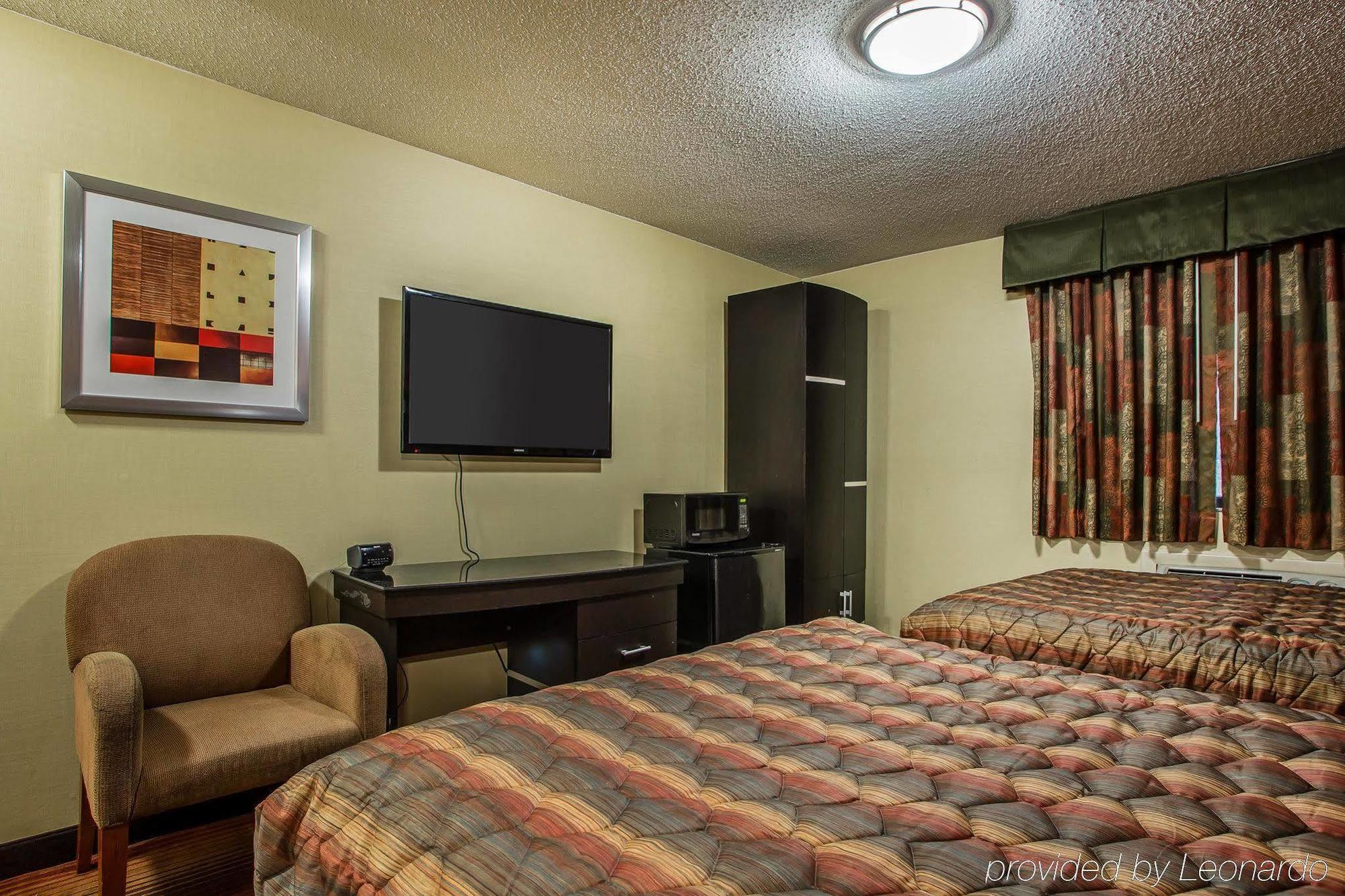 Rodeway Inn Belleville Dış mekan fotoğraf