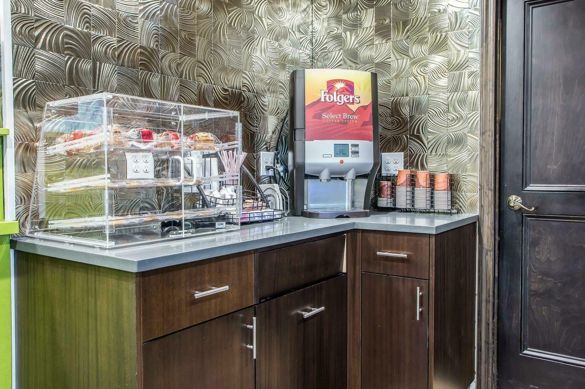 Rodeway Inn Belleville Dış mekan fotoğraf