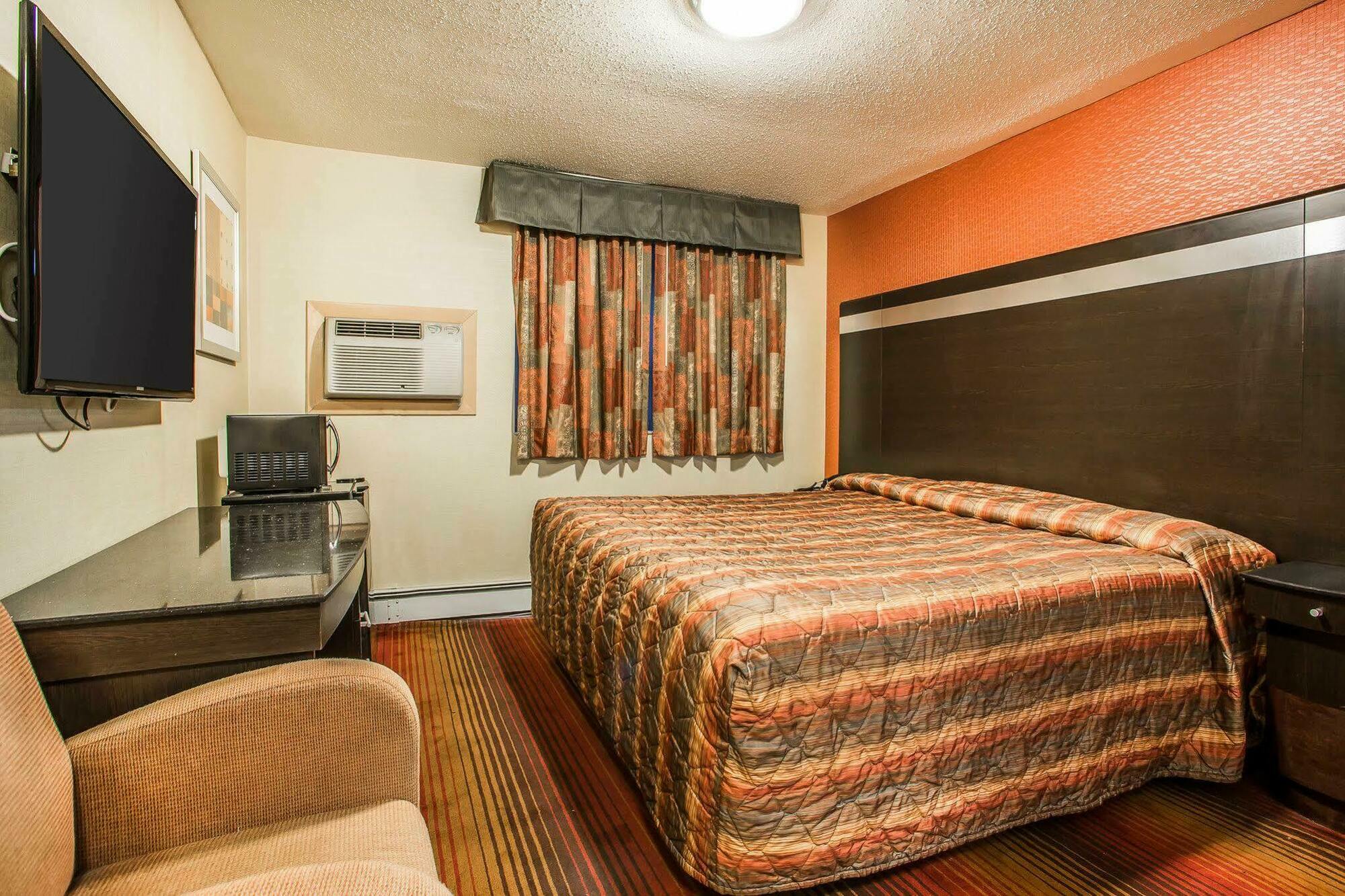 Rodeway Inn Belleville Dış mekan fotoğraf