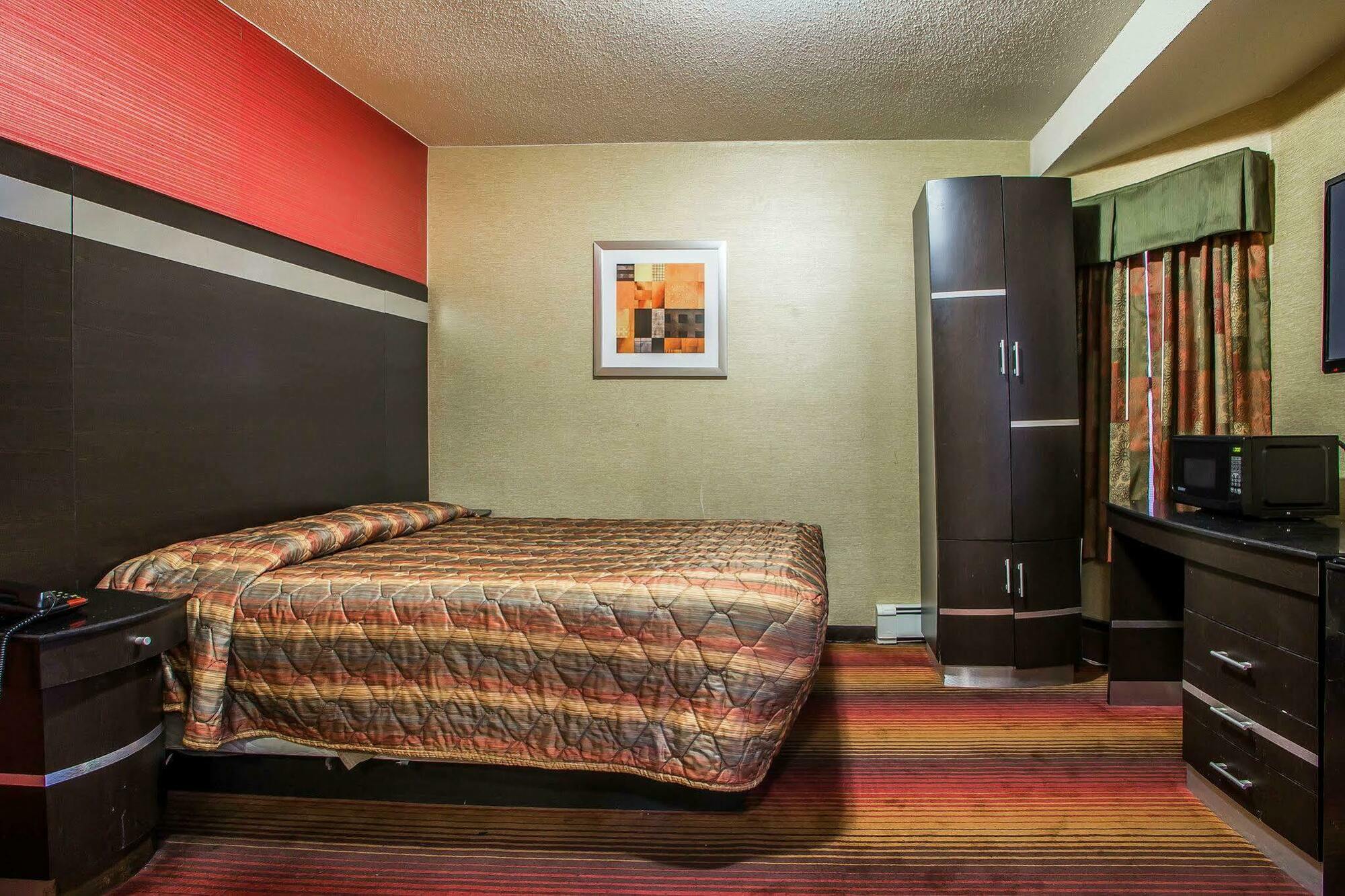 Rodeway Inn Belleville Dış mekan fotoğraf